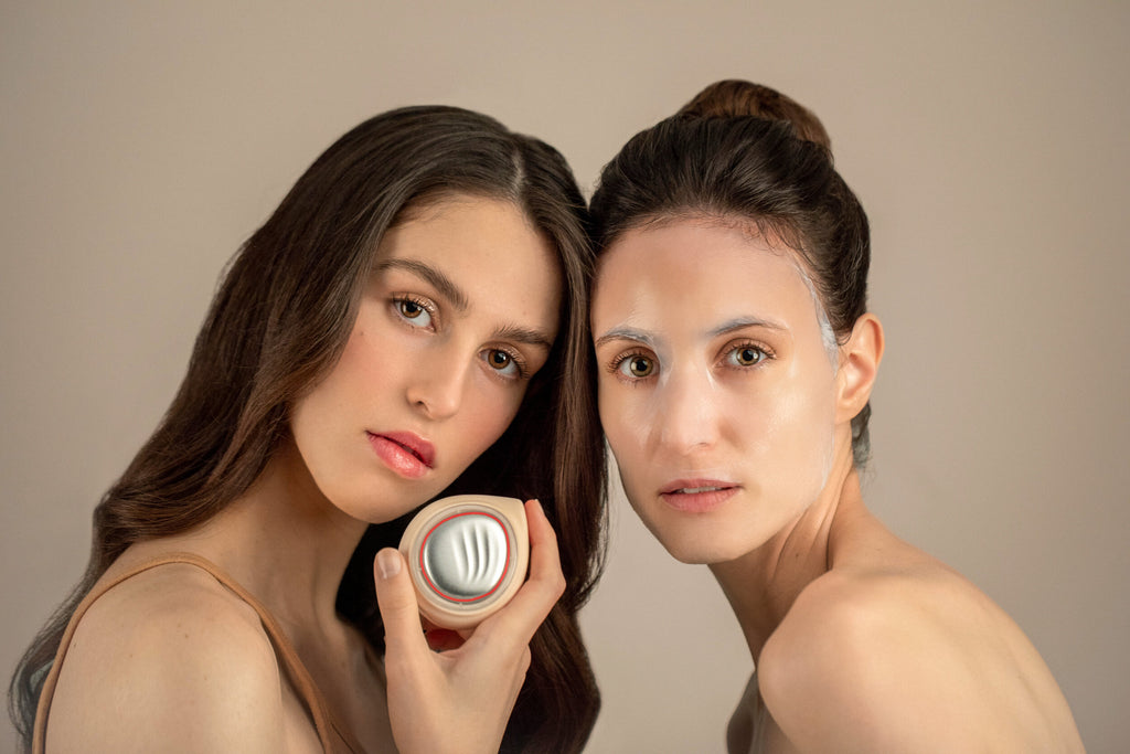 Hadaka ILLŪMEN Photon LED Vibrating + Heating Skin Revitalizing Beauty Device - DrugSmart Pharmacy